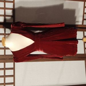 Express Pink Velvet Deep V-neck Padded / Puffed Shoulder Dress Sz 0